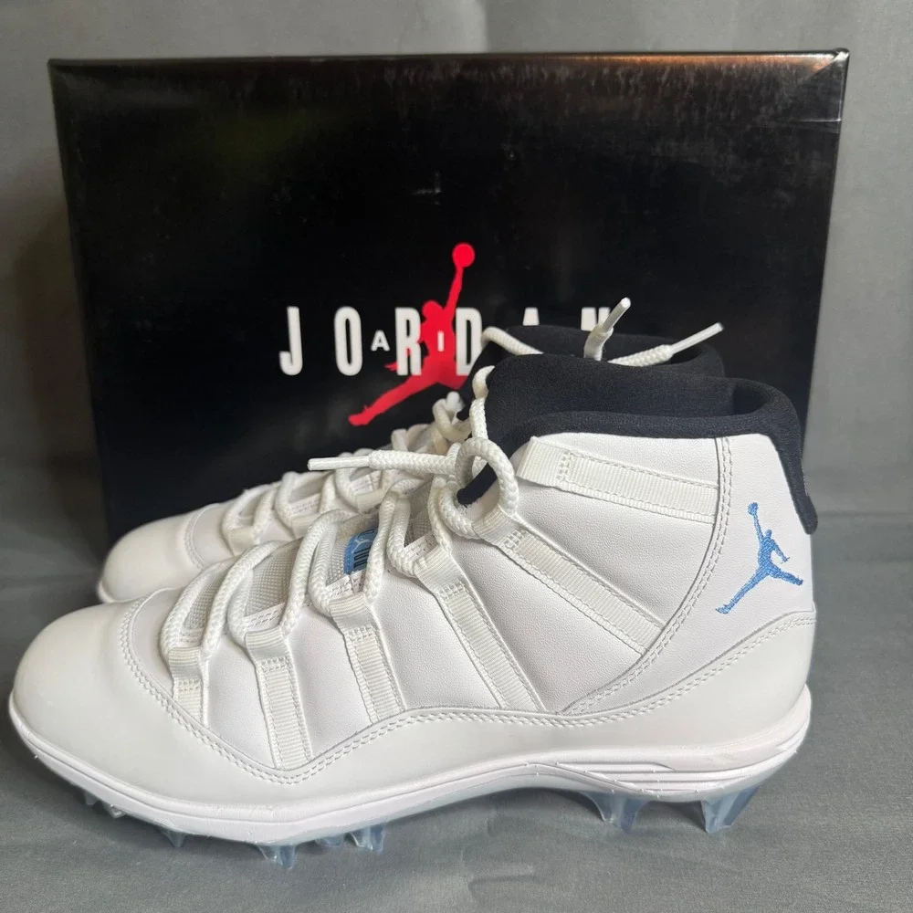 Jordan 11 Mid Football Cleats Mens 9 White Columbia Blue HM7324-104 NIB